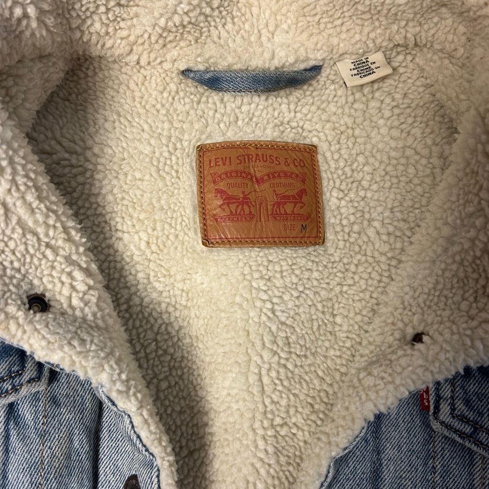Levi's Light Blue Denim Sherpa-Lined Jacket - Picture 2 of 2